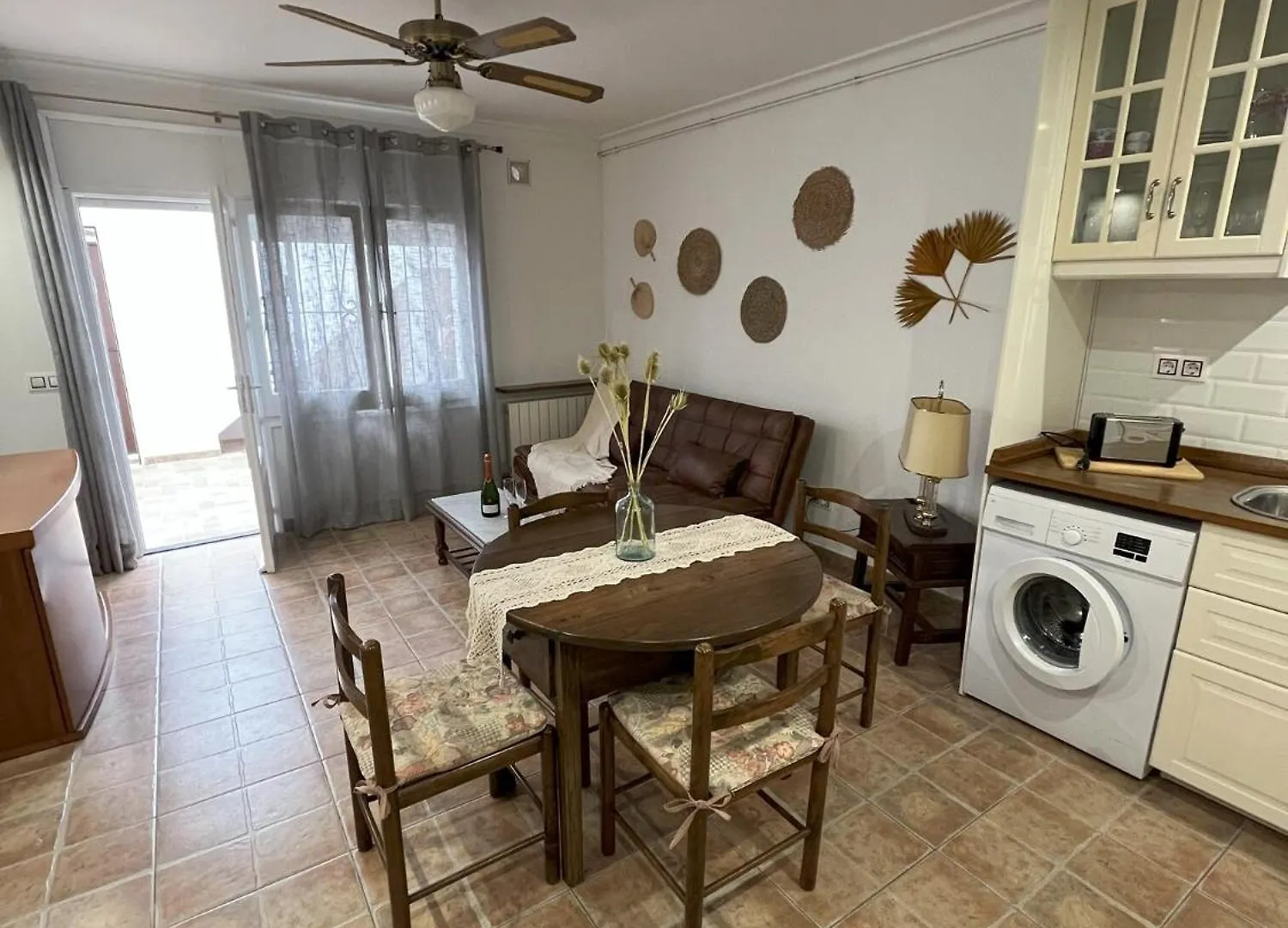Apartamento Can Remigi, Centro Del Pueblo Con Aire Acondicionado L' Escala
